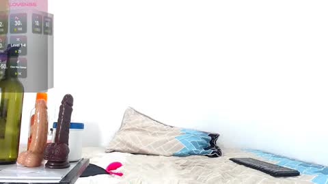 Camila online show from December 18, 7:19 pm