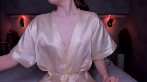 Camilla online show from December 2, 1:18 am