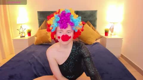 Snapshot of camilladreamer chatting on October 3, 4:01 pm camilladreamer online show from October 3, 4:01 pm