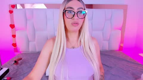 Camille online show from April 19, 12:49 pm