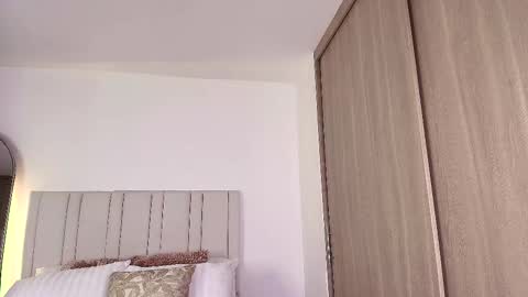 Camille Lynn online show from January 15, 2:39 am