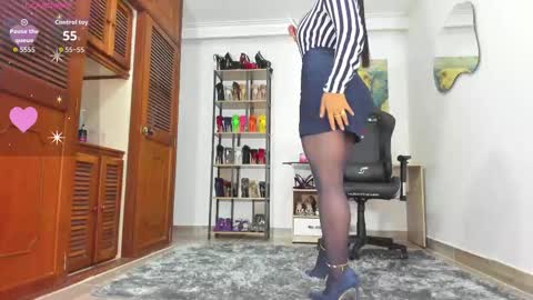 camillevega_01 online show from October 24, 4:30 am