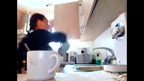 candela online show from December 4, 11:08 am