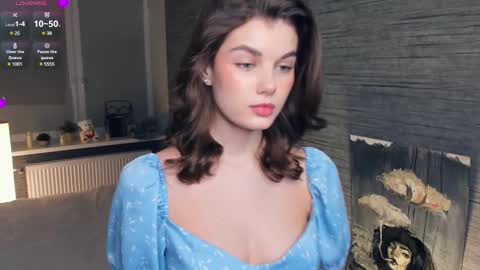 Flora online show from February 19, 7:05 pm