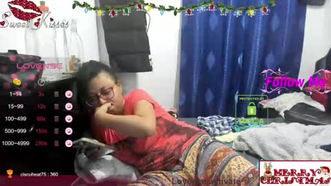 candy_val online show from December 6, 7:10 am