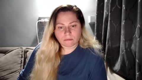 Laura online show from March 2, 7:42 pm