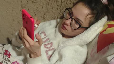 say meow and send tips  online show from February 17, 6:17 pm