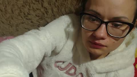 say meow and send tips  online show from December 27, 11:31 pm