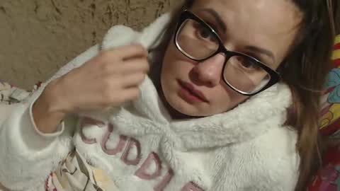 say meow and send tips  online show from February 21, 9:43 pm