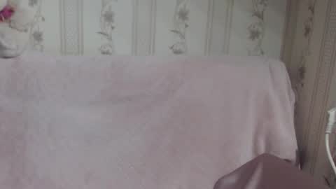 say meow and send tip  online show from March 15, 5:48 pm