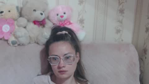 say meow and send tip  online show from April 18, 9:01 am