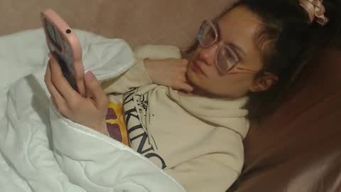 say meow and send tip  online show from March 17, 9:19 pm