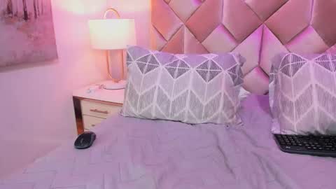 Candy online show from March 13, 9:16 pm