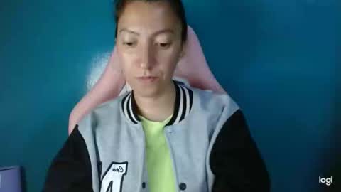 candymilfff online show from February 10, 3:09 am