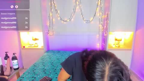  Dulce Maria  online show from November 3, 7:51 pm