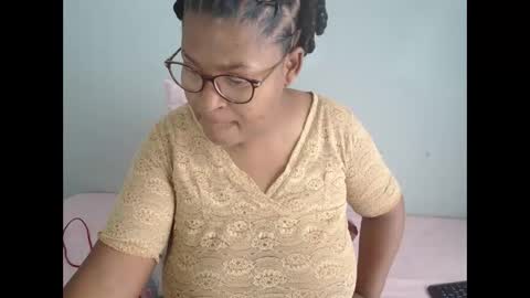 candyyumsaerolaxx online show from May 21, 7:50 am