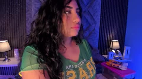 GABRIELA LOPEZ online show from September 25, 5:17 am