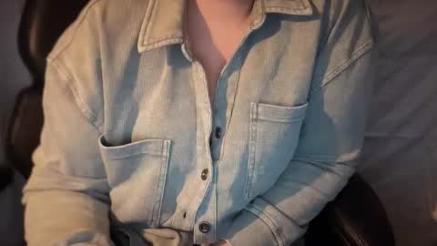 Cara Bou online show from December 2, 10:23 pm