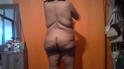 candylious81 online show from April 23, 2:52 pm