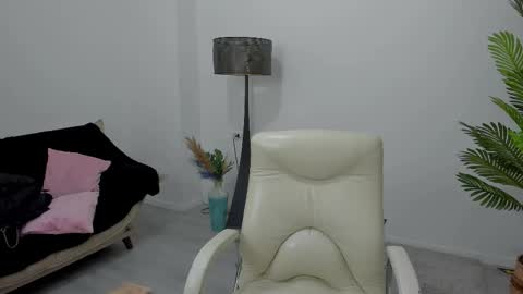 carla_shine online show from January 11, 5:23 am