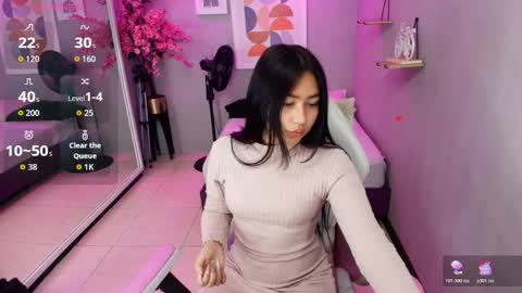 CAROLINA.  online show from April 19, 12:38 pm