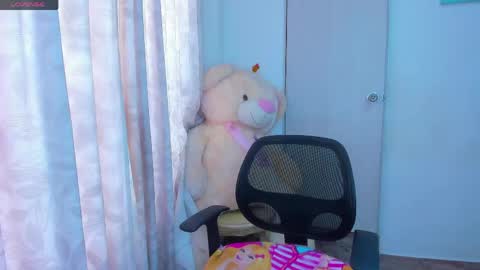 Carolina online show from April 13, 2:18 pm