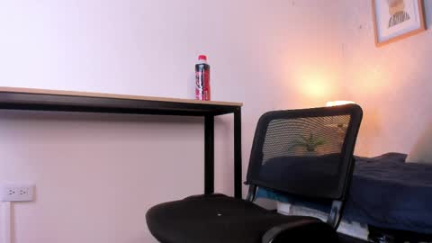  Caroline  online show from April 7, 11:45 am