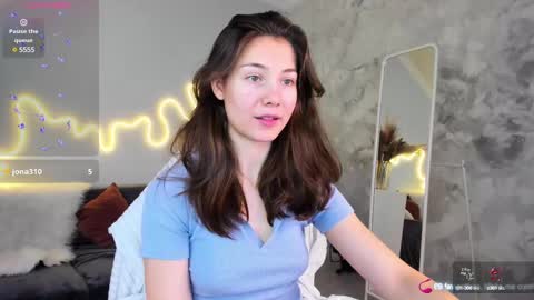 Caroline online show from January 26, 11:28 am