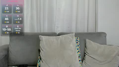 Caroline  online show from April 13, 1:56 pm