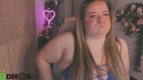 Snapshot of caroll_li chatting on March 6, 8:59 pm caroll_li online show from March 6, 8:59 pm