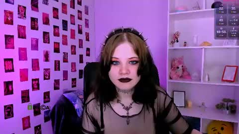 casey_meow_ online show from July 31, 8:59 am