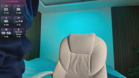 cassidy_evans online show from December 1, 11:36 am