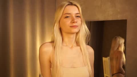 Cassie online show from March 4, 5:45 pm