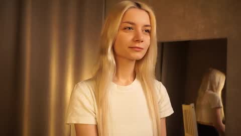 Cassie online show from February 25, 2:48 pm