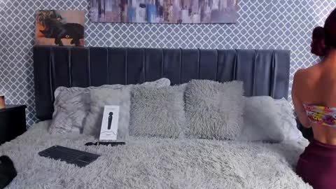 Snapshot of cassie_bloom chatting on February 27, 3:25 am cassie_bloom online show from February 27, 3:25 am