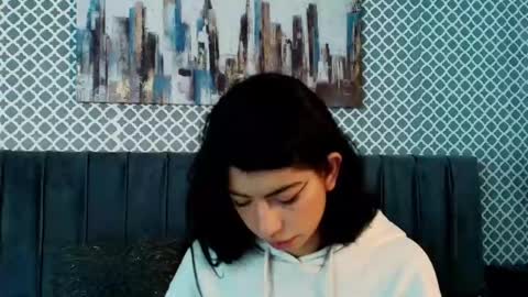 Snapshot of cassie_bloom chatting on October 11, 4:39 am cassie_bloom online show from October 11, 4:39 am