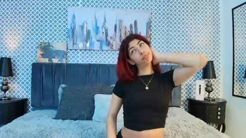 Snapshot of cassie_bloom chatting on March 8, 3:48 am cassie_bloom online show from March 8, 3:48 am