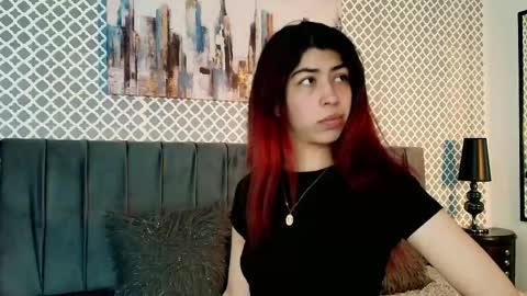 Snapshot of cassie_bloom chatting on September 24, 4:00 am cassie_bloom online show from September 24, 4:00 am