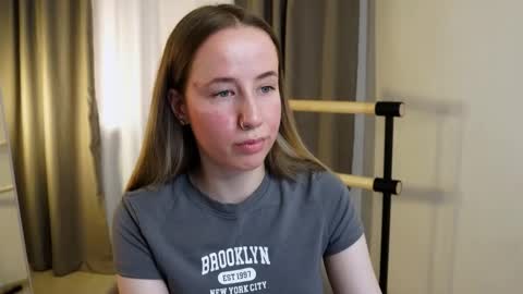 Snapshot of cassie_kelman chatting on October 14, 10:12 pm Cassie online show from October 14, 10:12 pm