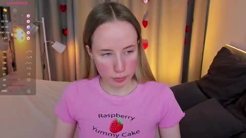 Snapshot of cassie_kelman chatting on February 13, 9:28 pm Cassie online show from February 13, 9:28 pm