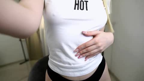 Cassie online show from November 17, 9:37 pm