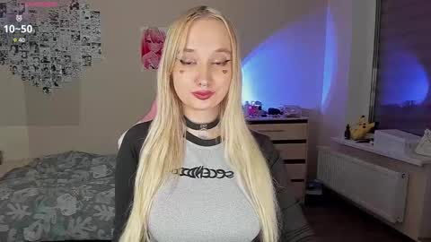 Snapshot of cassie_rosss chatting on March 5, 11:06 pm Cassie Rosss online show from March 5, 11:06 pm