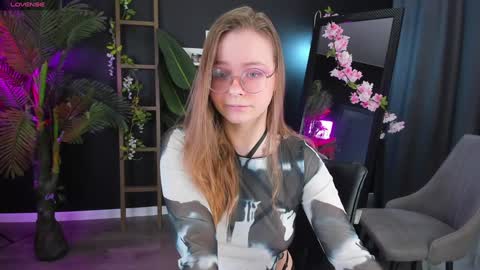 assie online show from January 25, 9:57 pm