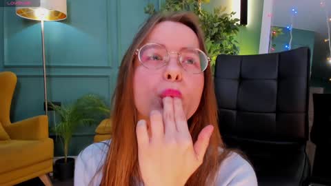 assie online show from December 30, 8:58 pm