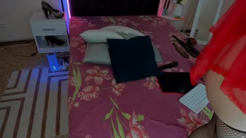 Cassie online show from January 24, 6:46 am