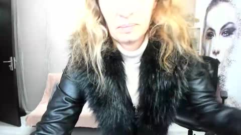 CassieJonas online show from November 18, 3:51 am