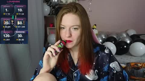 Snapshot of cassiejuice chatting on December 17, 2:00 pm Cassie online show from December 17, 2:00 pm