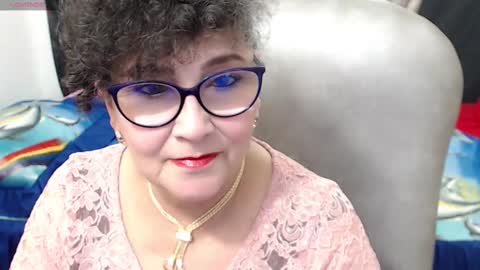 Snapshot of cataleya_mom_ chatting on February 23, 1:09 am cataleya online show from February 23, 1:09 am