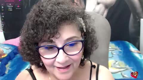 Snapshot of cataleya_mom_ chatting on February 18, 10:58 pm cataleya online show from February 18, 10:58 pm
