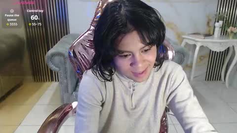 Catalina  online show from November 20, 1:56 pm